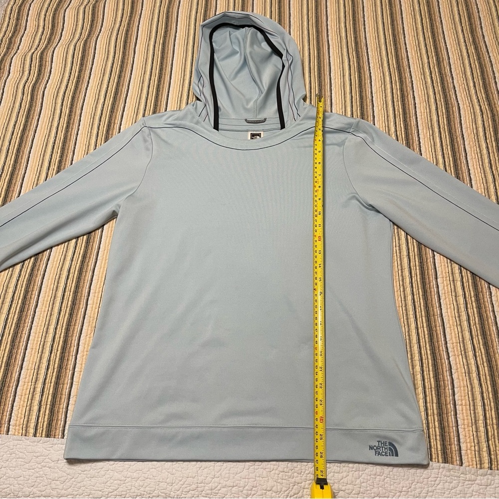 The North Face Women’s XL Sky Blue Hooded Pullover Lightweight VaporWick - Picture 10 of 12
